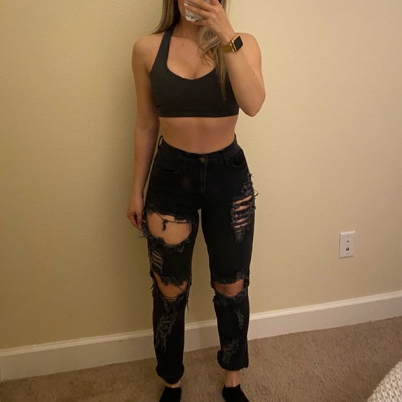 Denim - Black High waisted ripped mom jeans - size 3